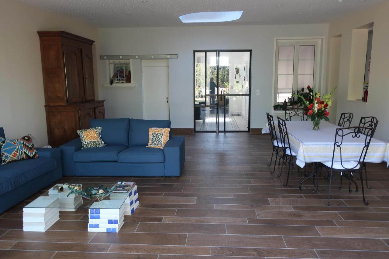 Au Jardin De L'Eventail Bed & Breakfast Le Mans Exterior photo
